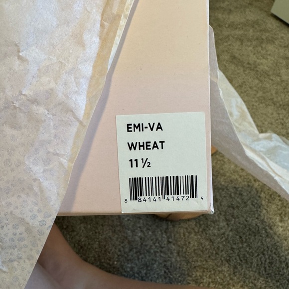 Loeffler Randall Emi Scallop Strap Sandal - Picture 8 of 11